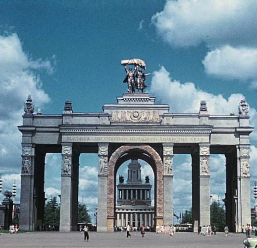 ВДНХ - «Государево село» советского государства