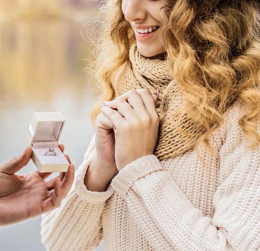 Не простое украшение часть 1