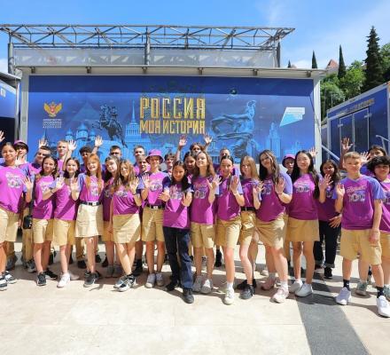 Путешествие в прошлое на автопоезде «Россия – моя история» 