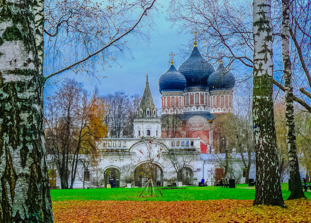 Передние ворота и Покровский собор в Измайлове. XVII век